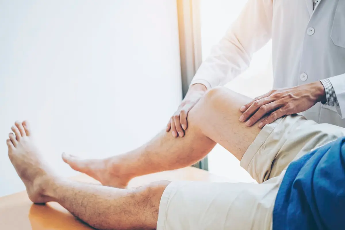 Common Knee Conditions: How a Knee Doctor Diagnoses and Treats Knee Pain