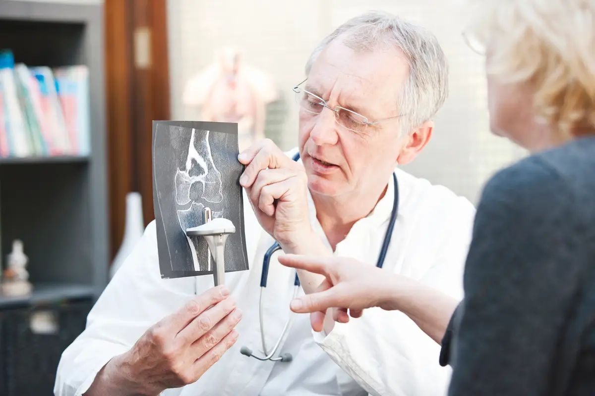 Are You Searching For A Knee Surgeon? How To Pick The Right One