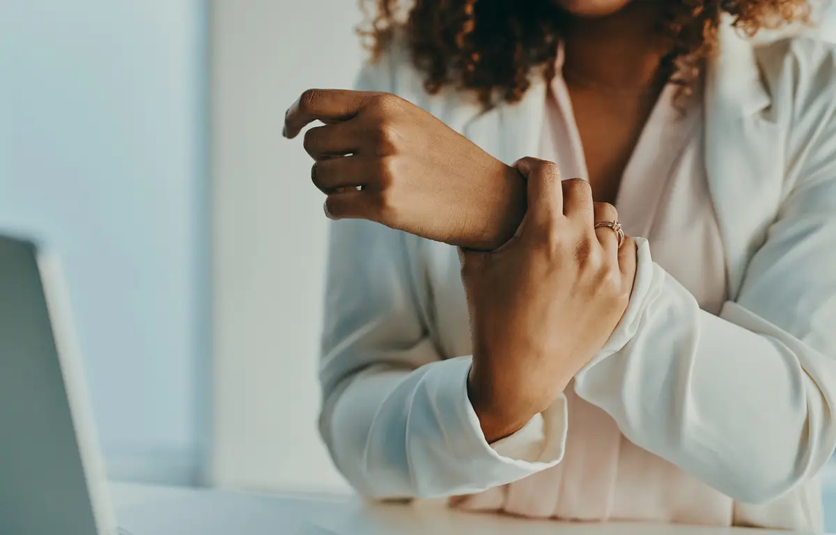 How Can Wrist Specialists Help Treat Wrist Tendonitis?