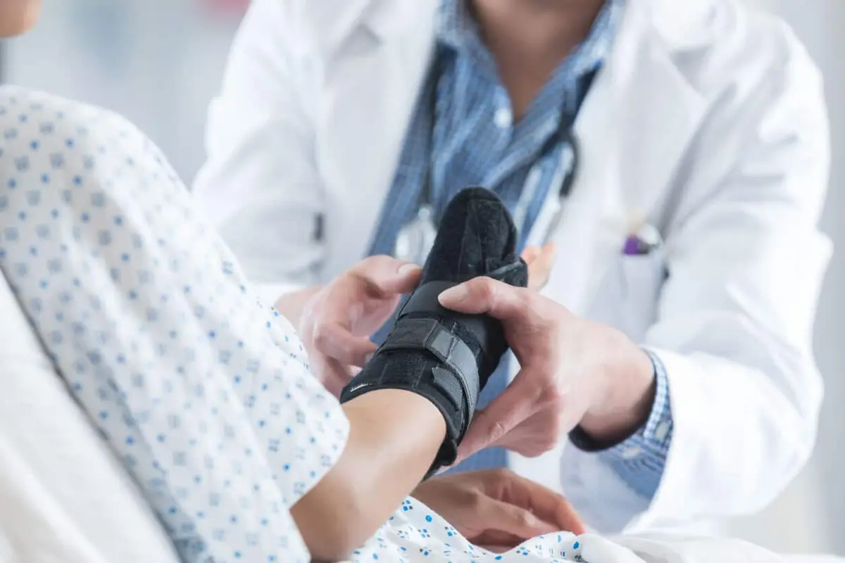 When to See an Osteoporosis Specialist for Bone Health